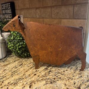 Rustic Metal Cow Decor